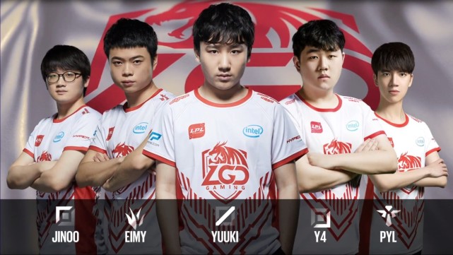 足球发展的 足球发展的