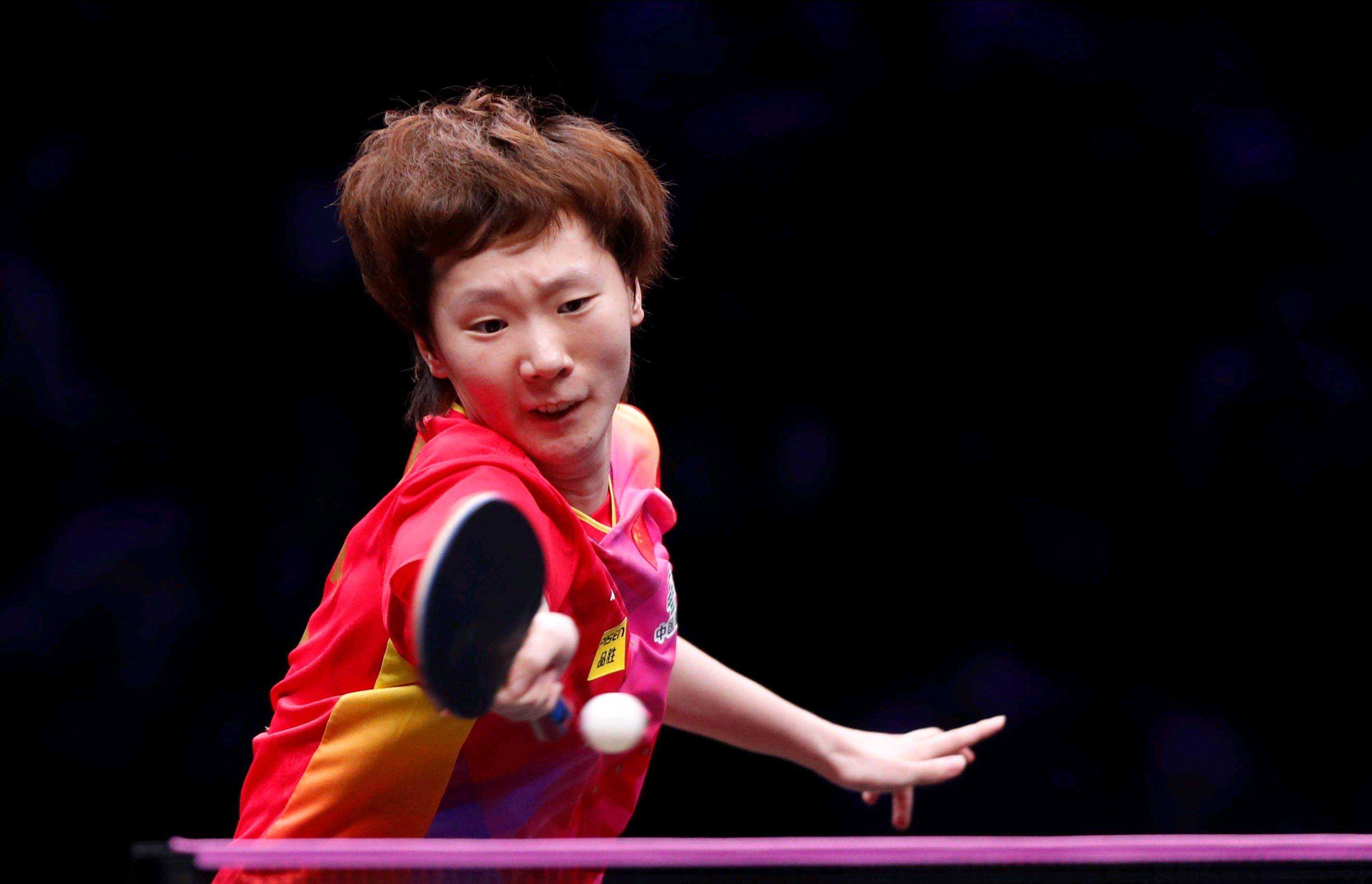 的表现受到 的表现受到